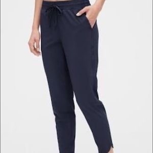 GapFit Recycled Runaround Joggers
